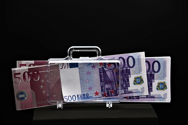 Como Escreve 1300 Reais por Extenso?